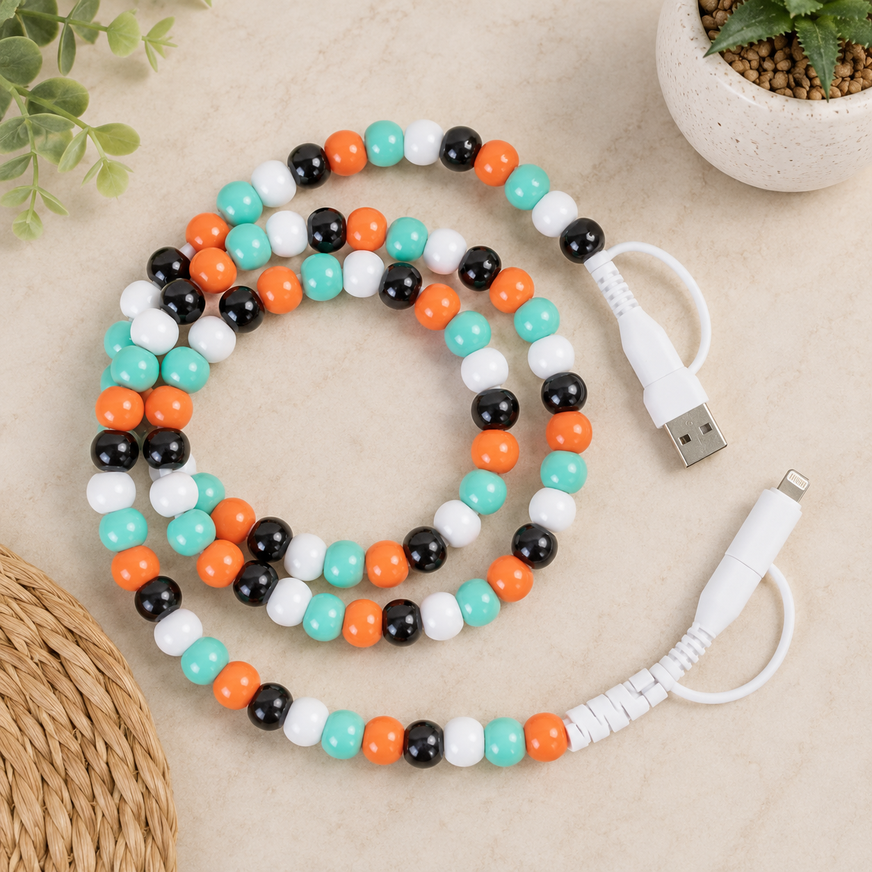 4-in-1 Beaded Charging Cable - Santa Fe