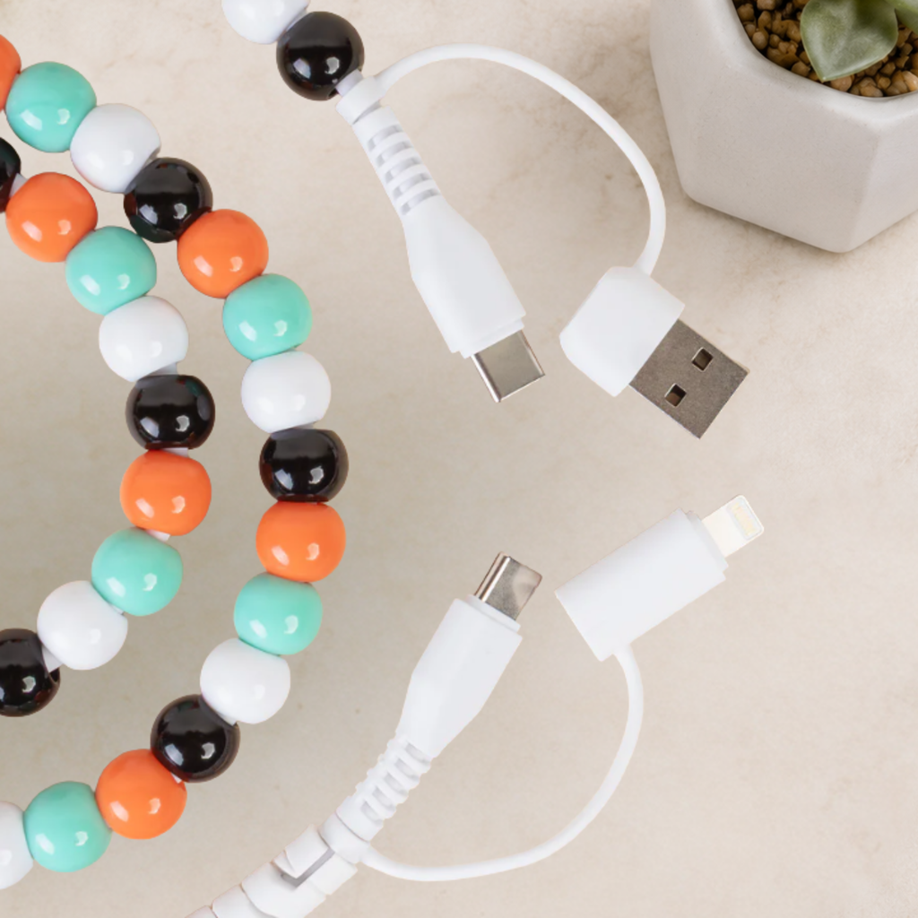 4-in-1 Beaded Charging Cable - Santa Fe